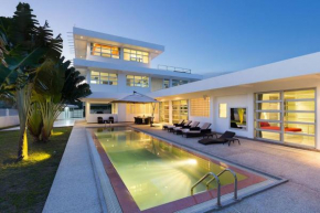 Secluded Paradise Your Exclusive Villa Retreat V82